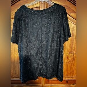 Dressy top with sequins 26W